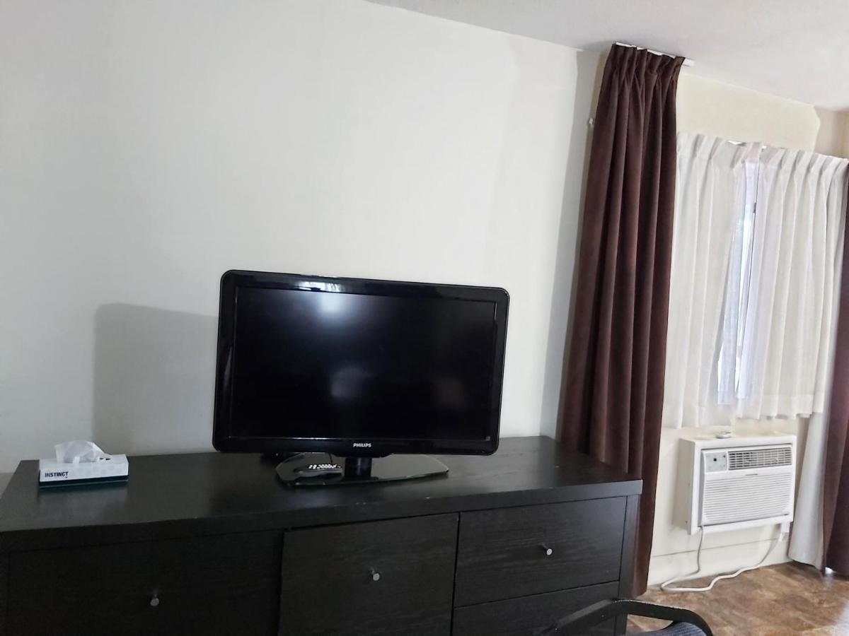 Seely'S Motel Shediac Bagian luar foto