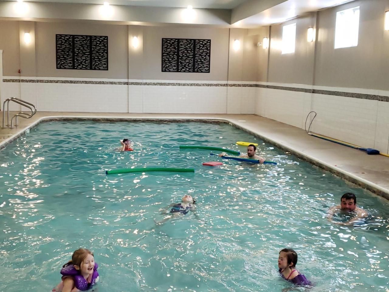Seely'S Motel Shediac Bagian luar foto