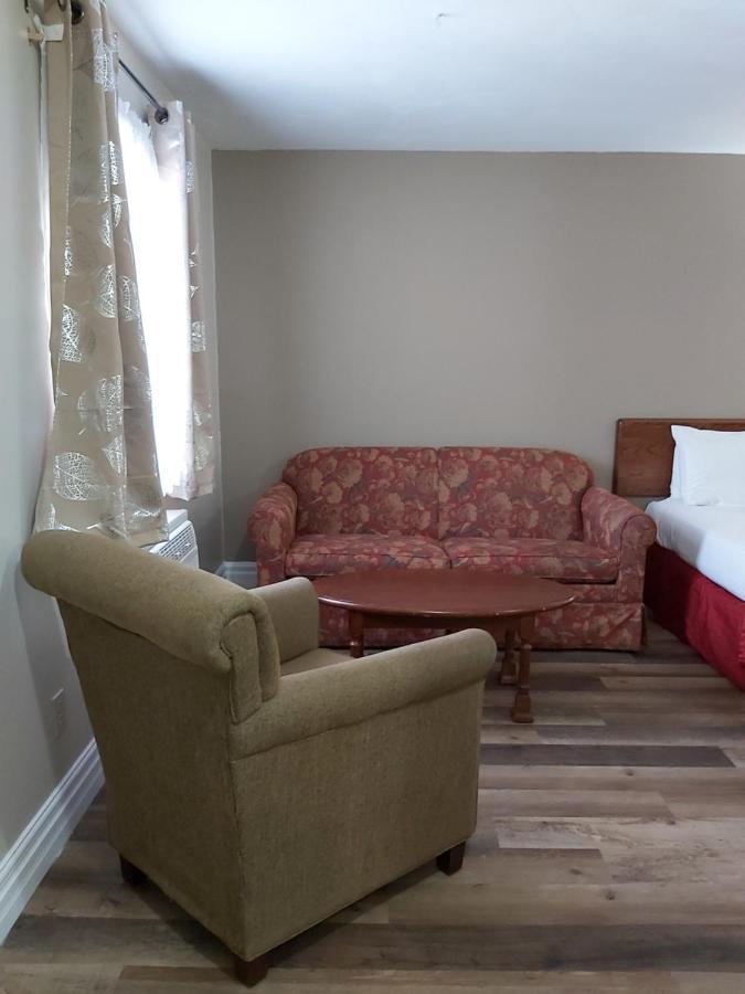 Seely'S Motel Shediac Bagian luar foto